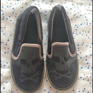 Toddler Skull & Cross bone Sneakers